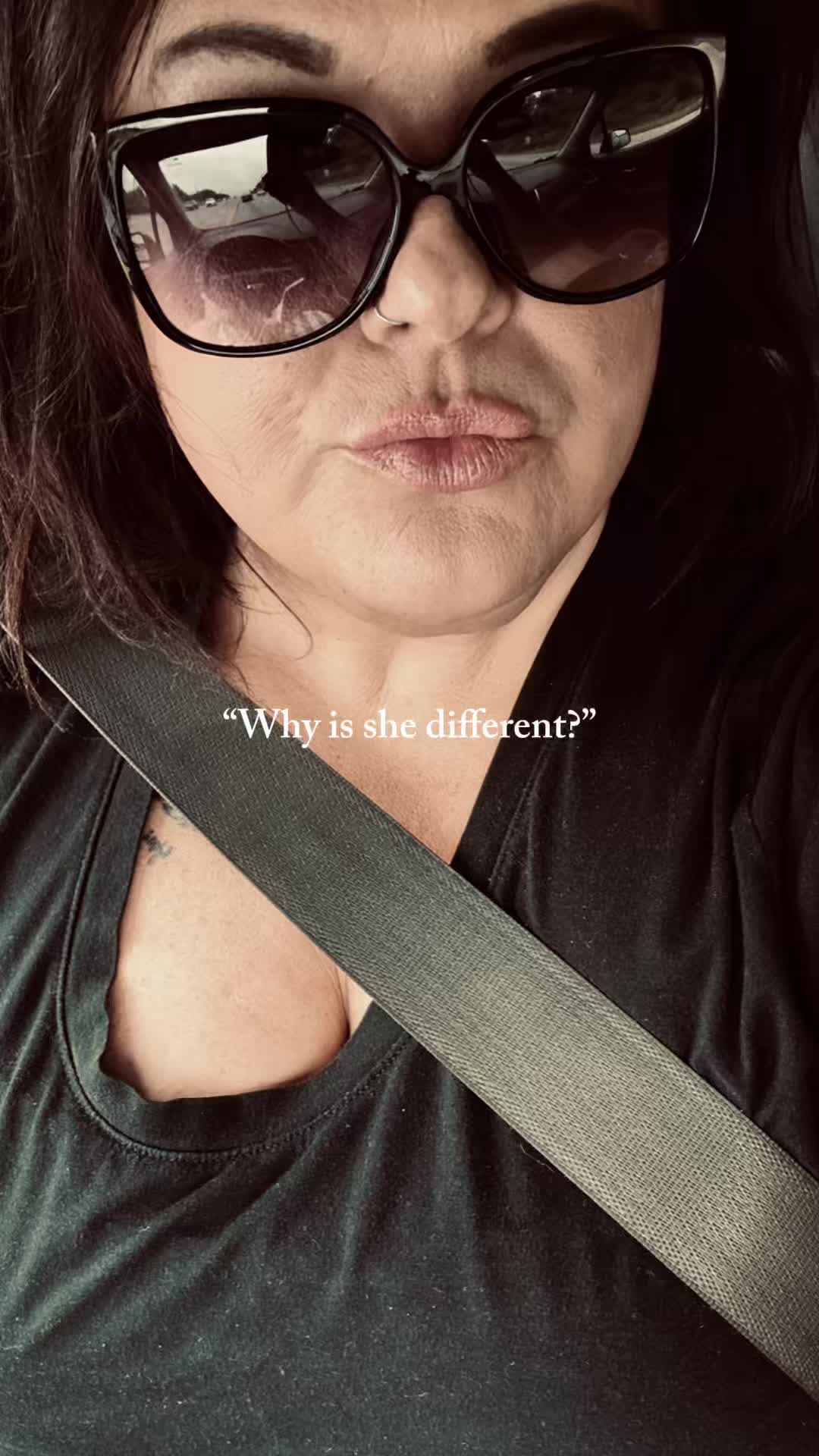 @SimplySARAHsPrettyMessLife