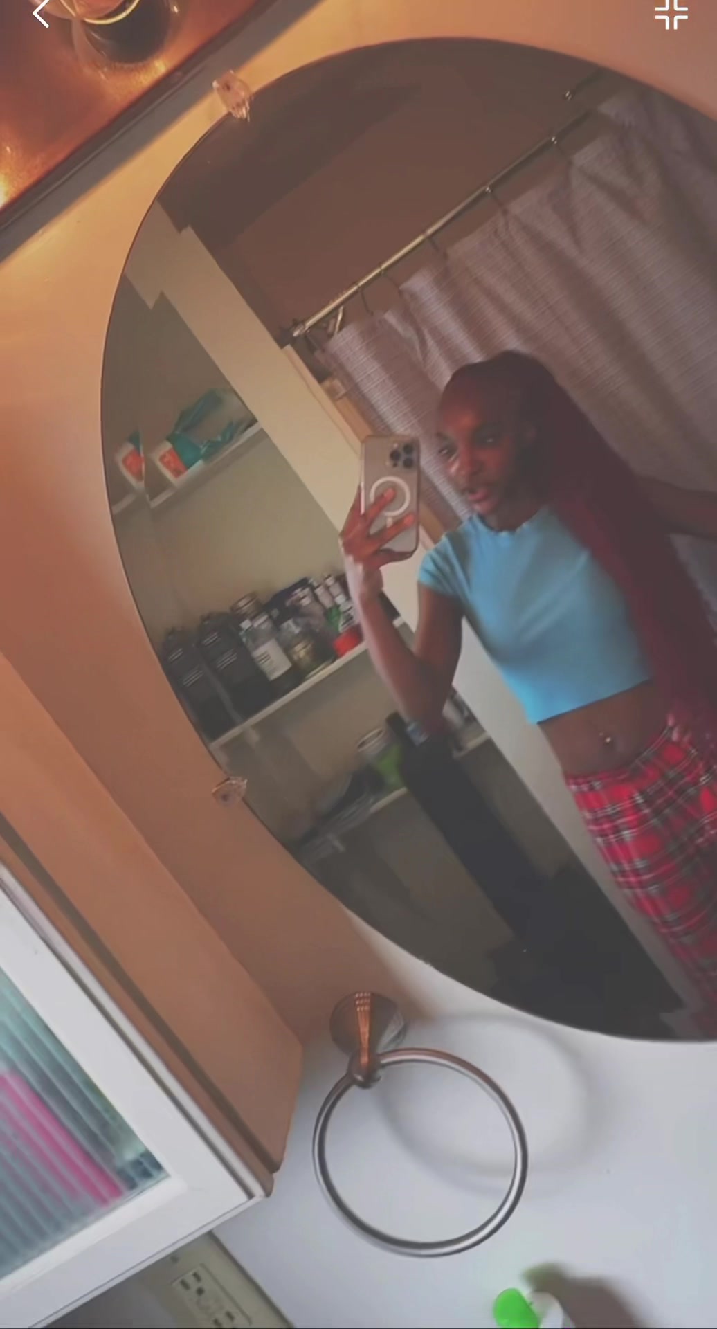 @Theyluvwayniece