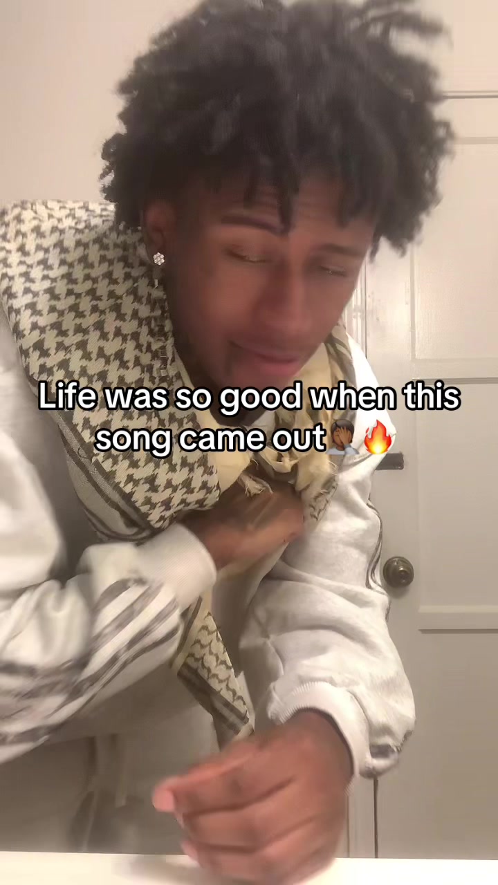 @MoneyMadeRain♛