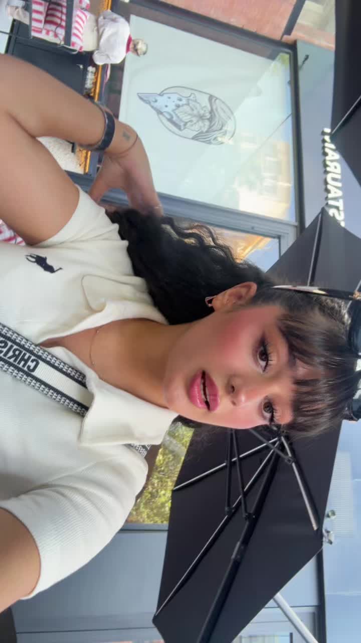 @iihelliyaa