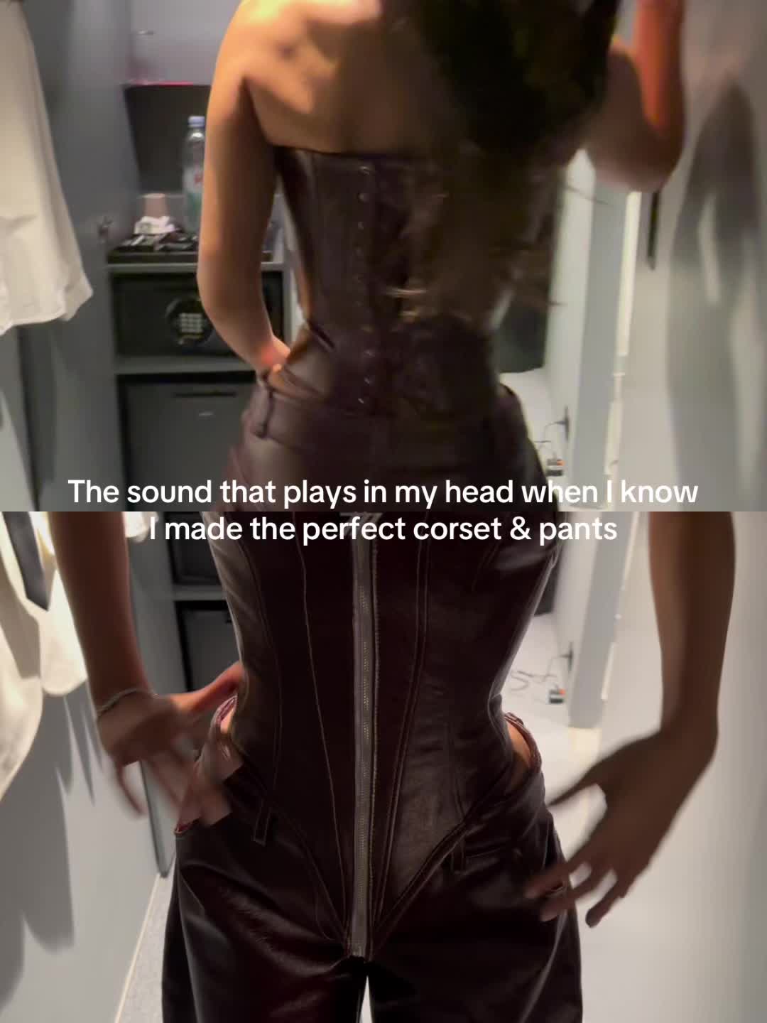 @Mia