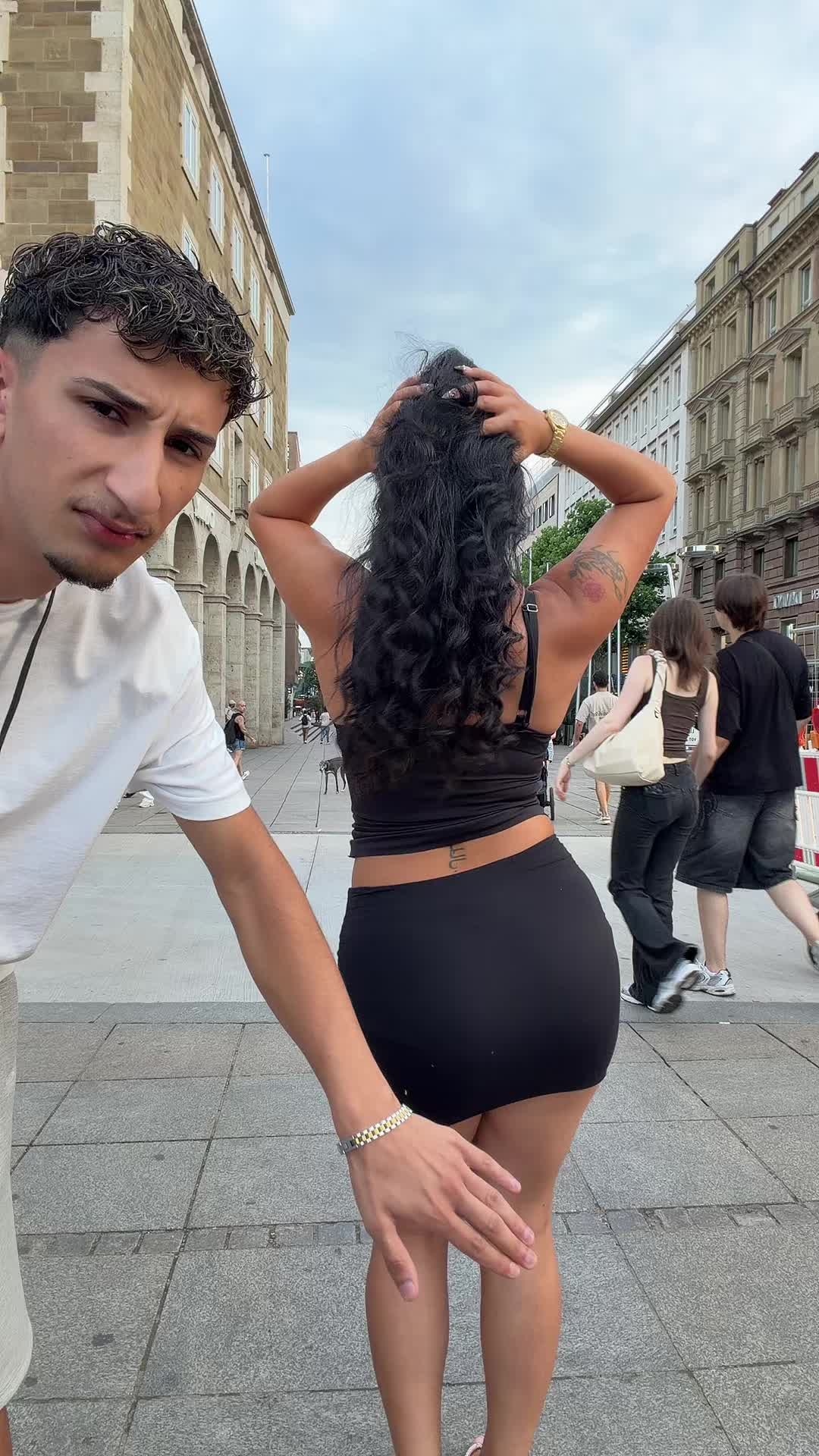 @Vinoschh