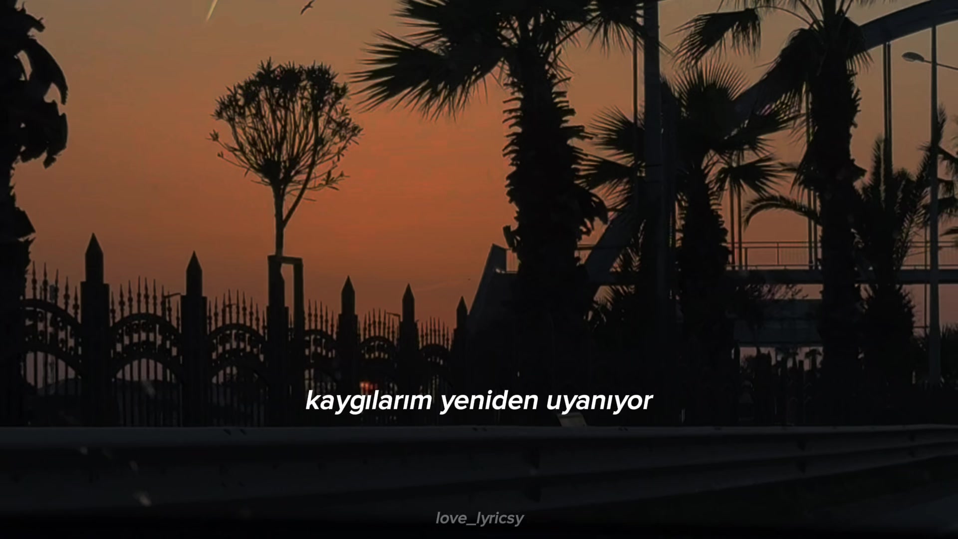 @𝐋𝐨𝐯𝐞_𝐥𝐲𝐫𝐢𝐜𝐬𝐲