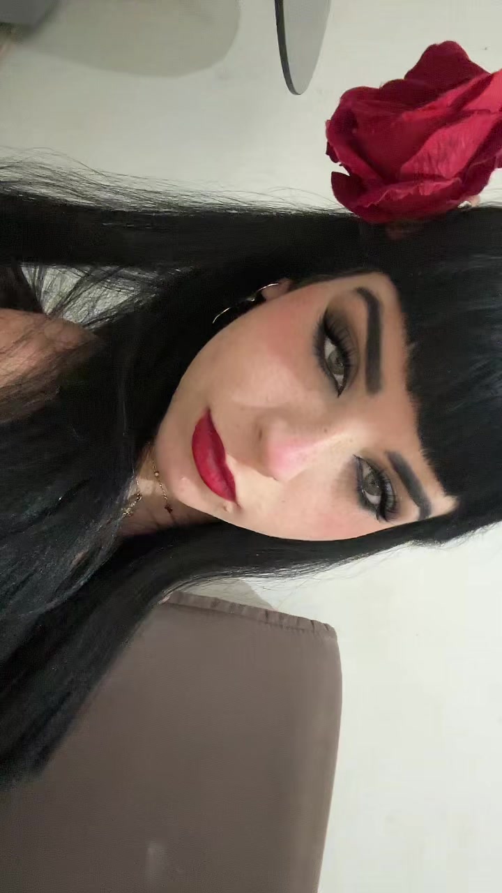 @Laryssamartinsoficial