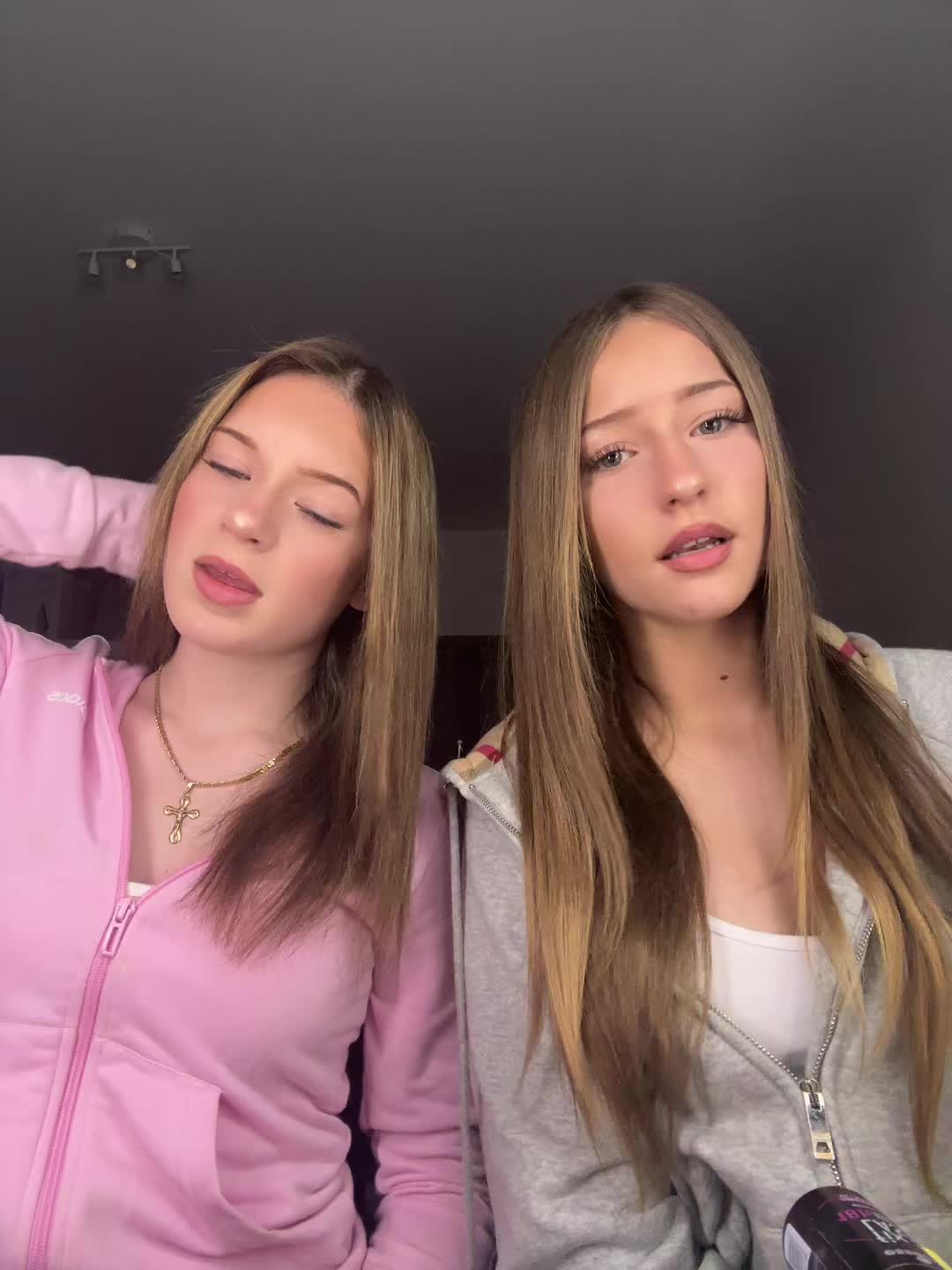 @𝐉𝐮𝐥𝐢𝐞𝐞