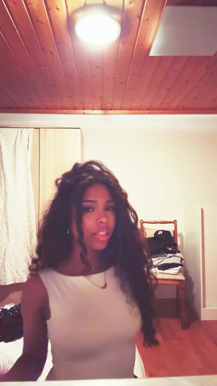 @vivi