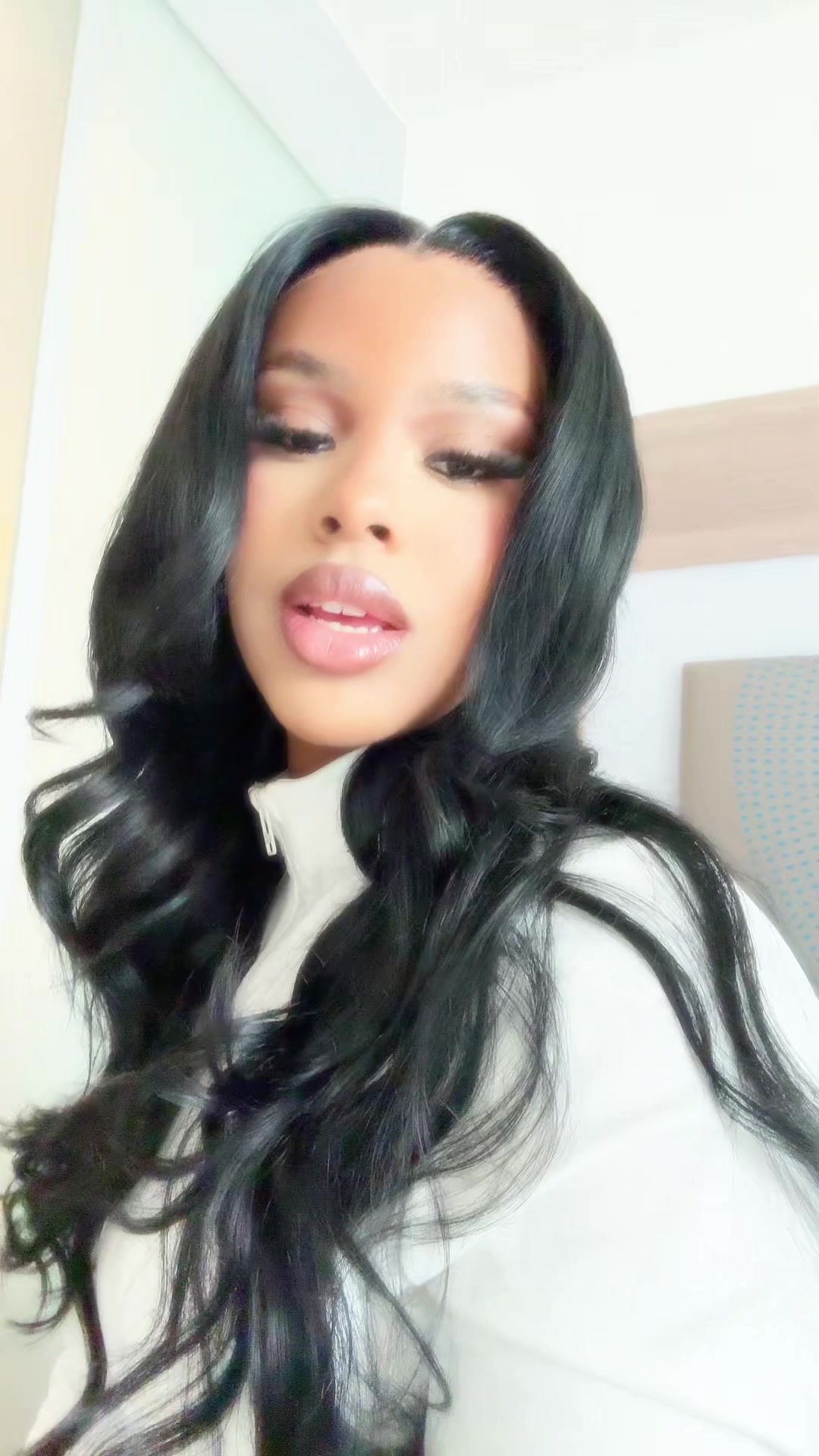 @Twentytwo
