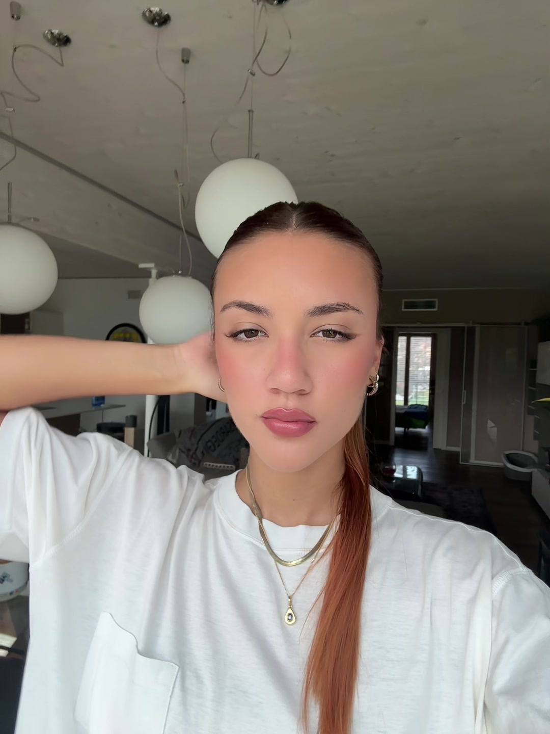 @G R