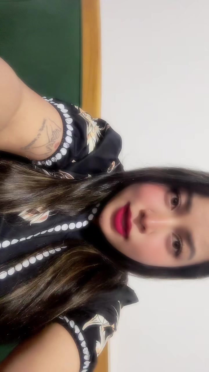 @Anjuuu👑