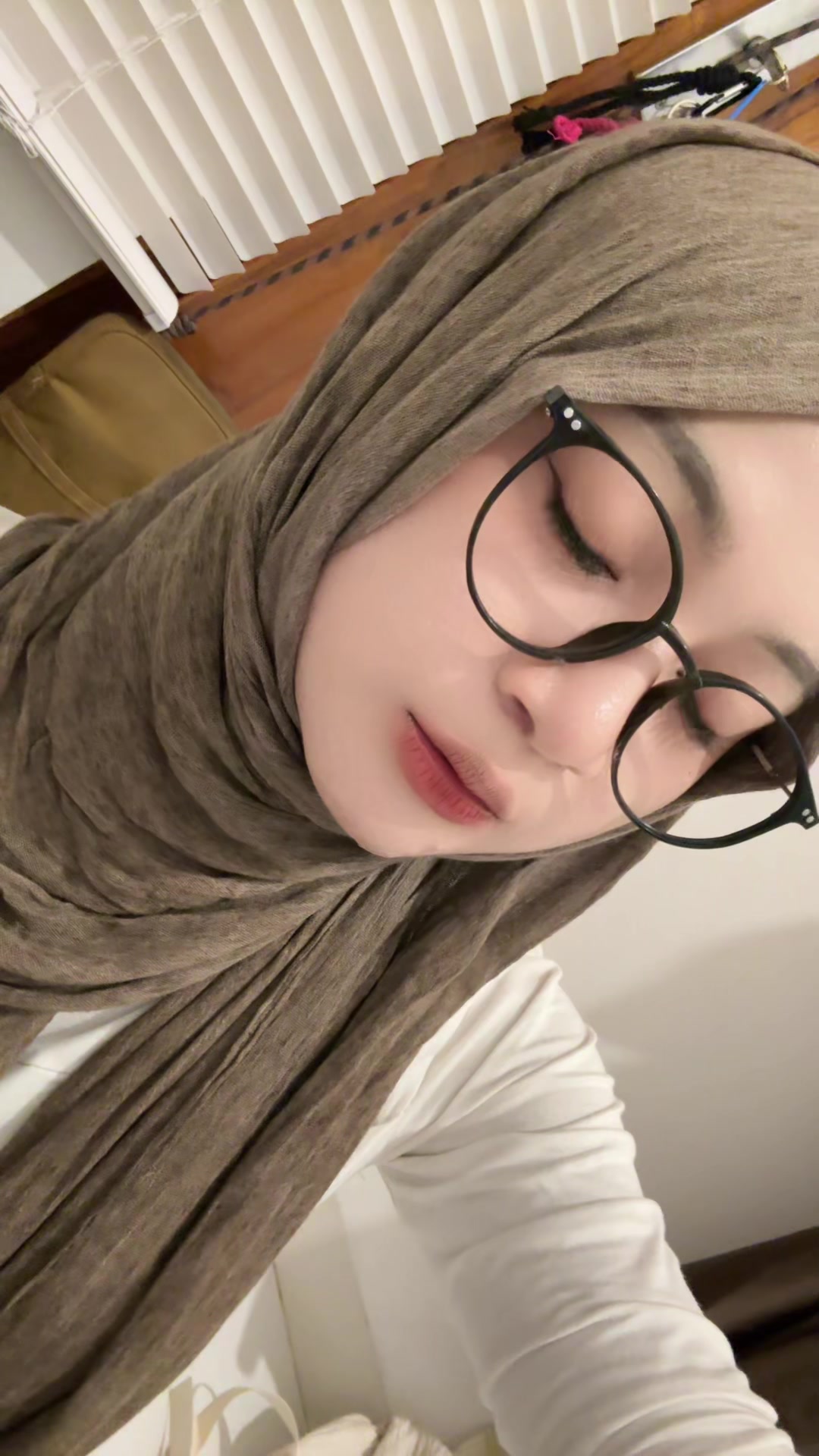 @r