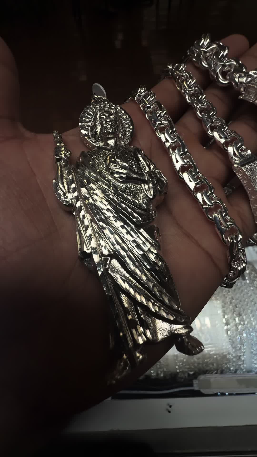 @AliJewelers