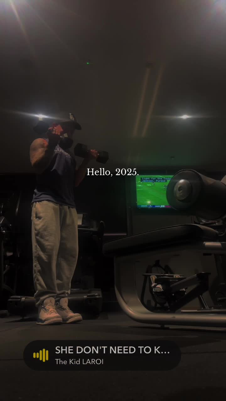 @5FootMike
