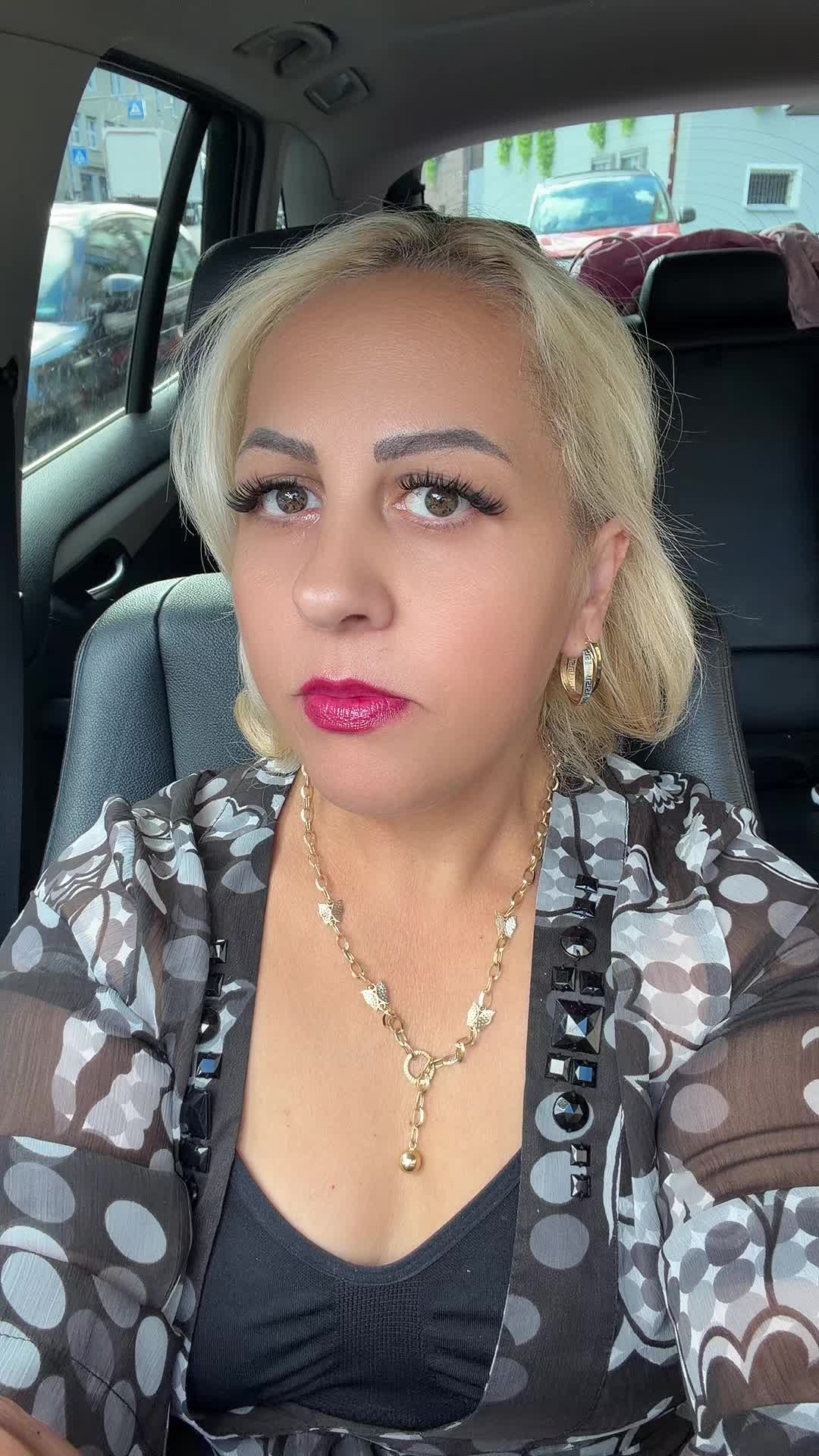 @LilySimona2