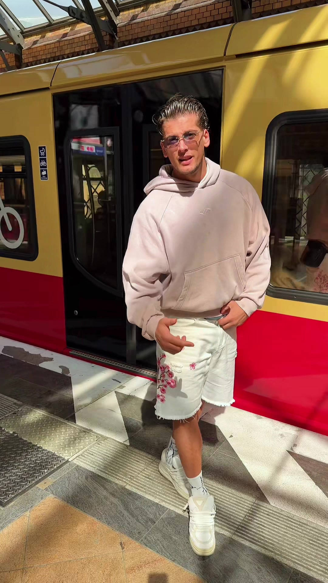 @Arnold Damazeti-(fratelo)✅
