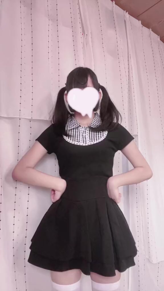 @まにゃ