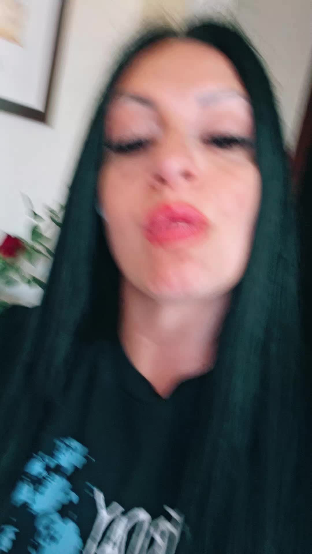 @👑Monica.85👑