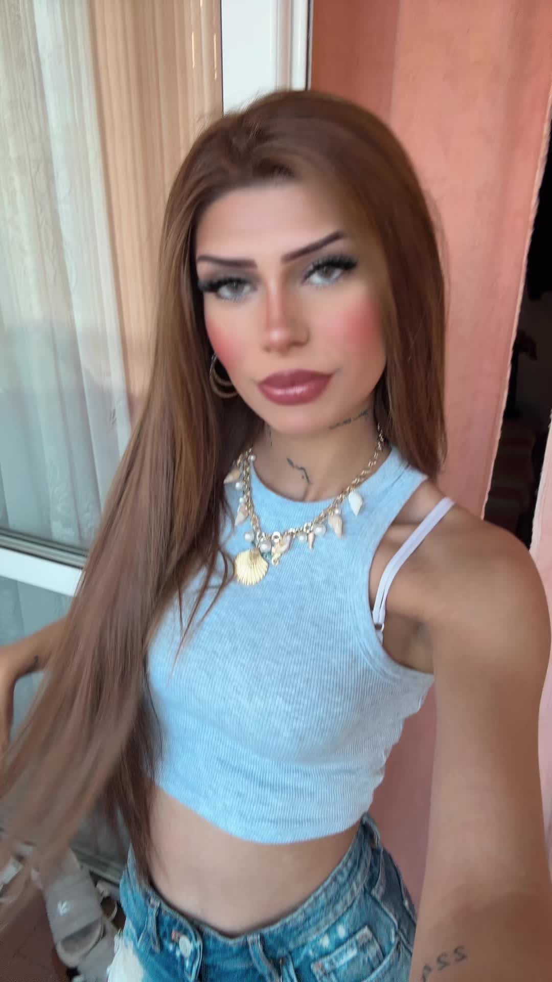 @✨D✨