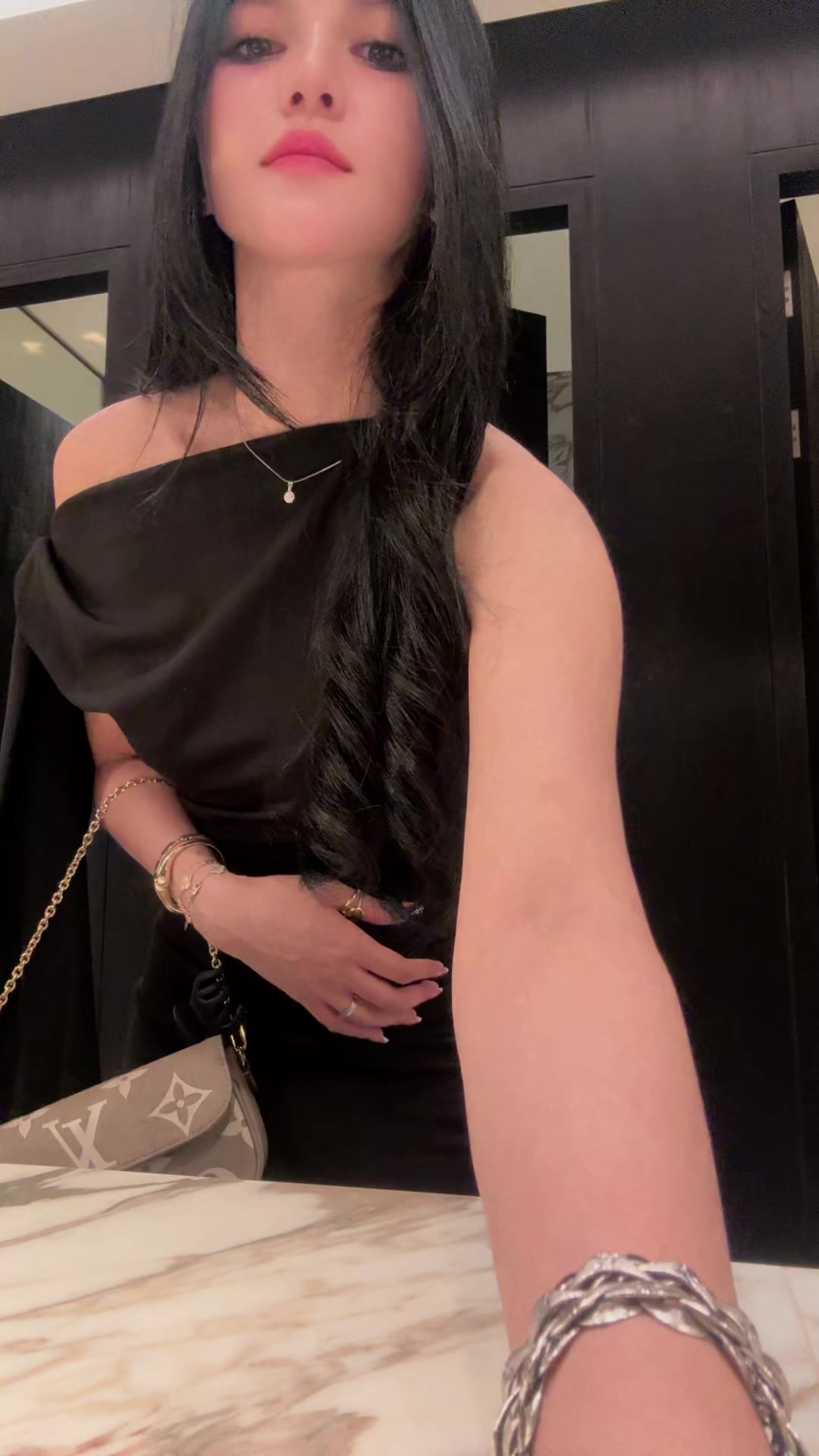 @Silvia Sisil