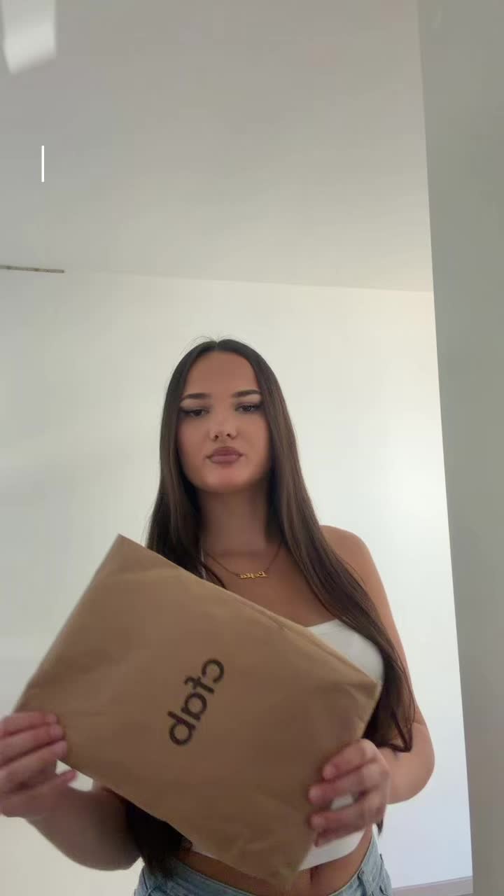 @𝐋𝐕