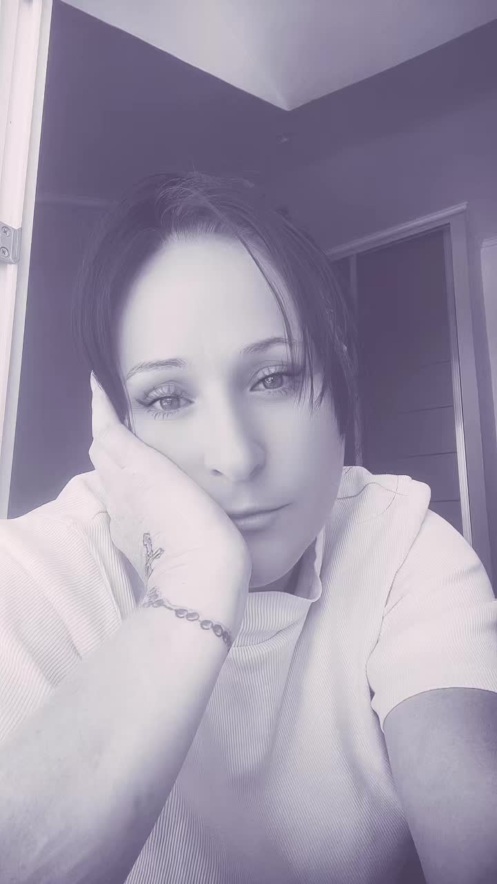@sabrina 80 ✨✨