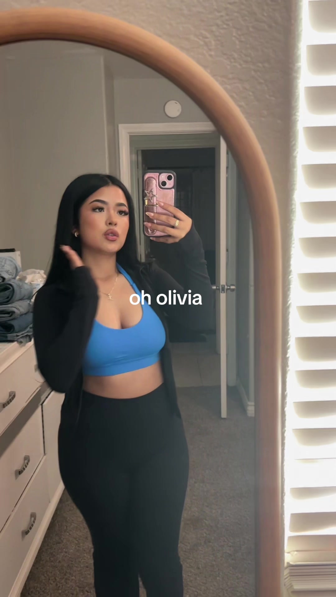 @𝐋.𝐑