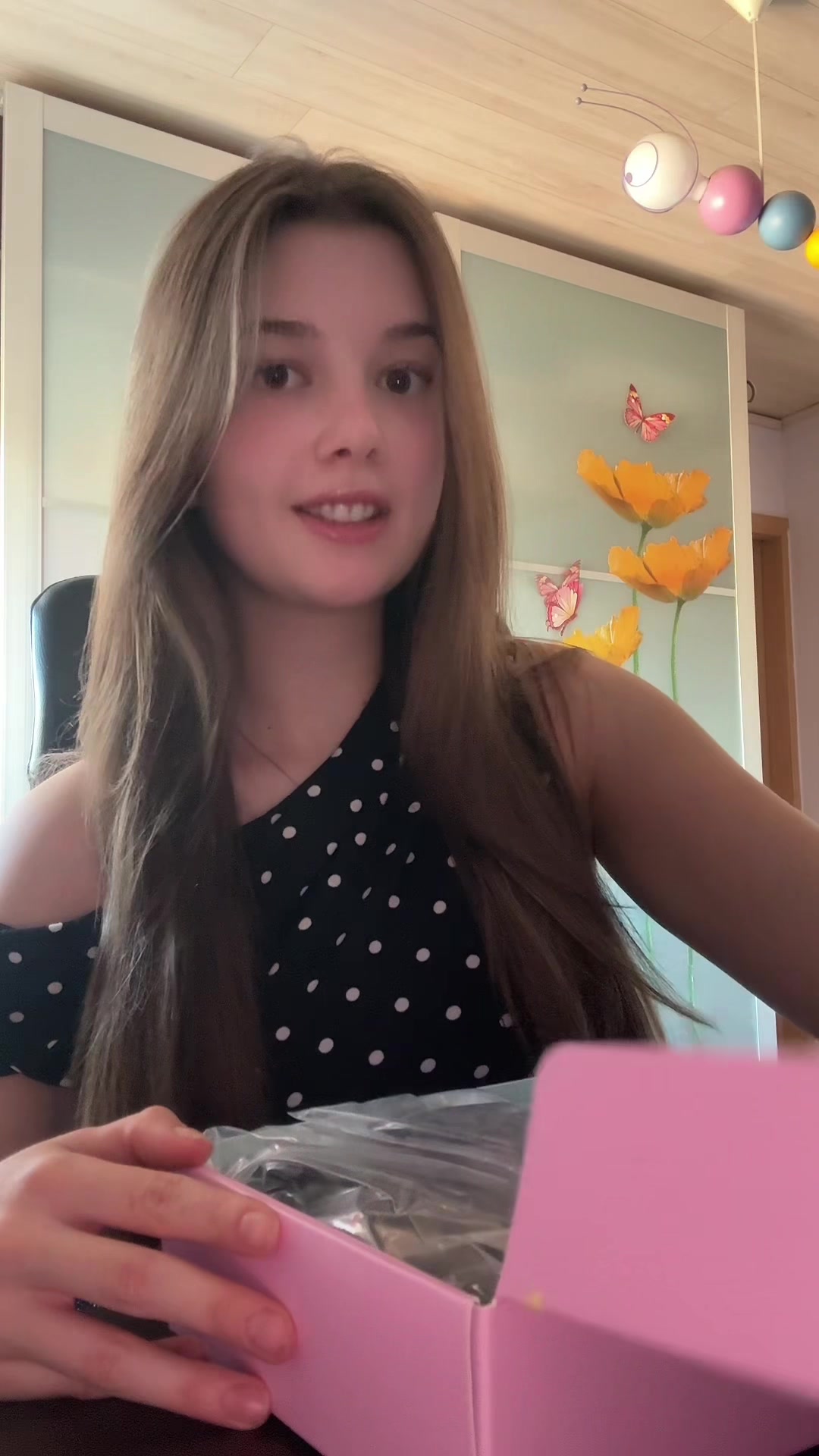 @Lara<3