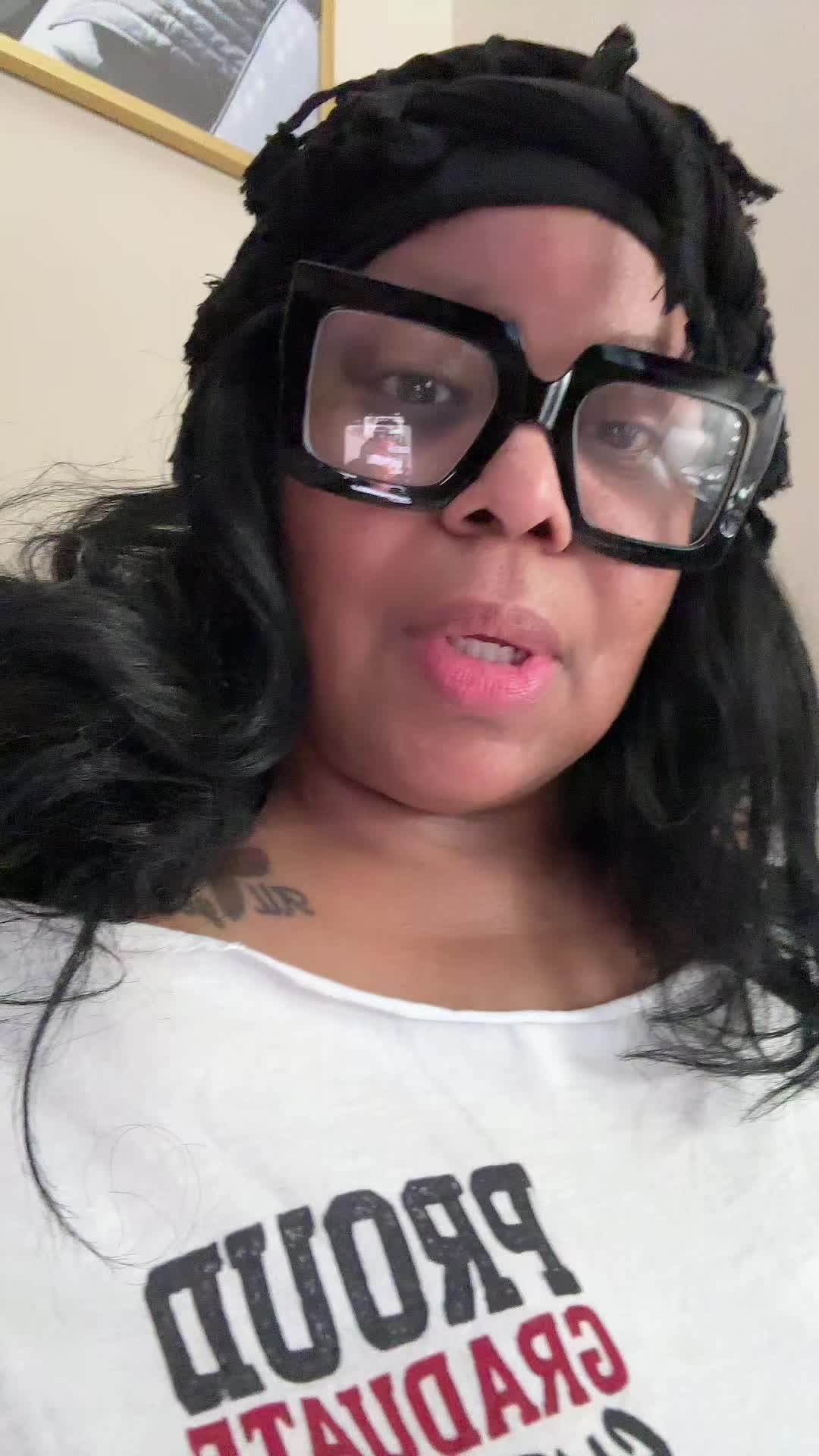 @HelluvaVibe|StatementFashion™️