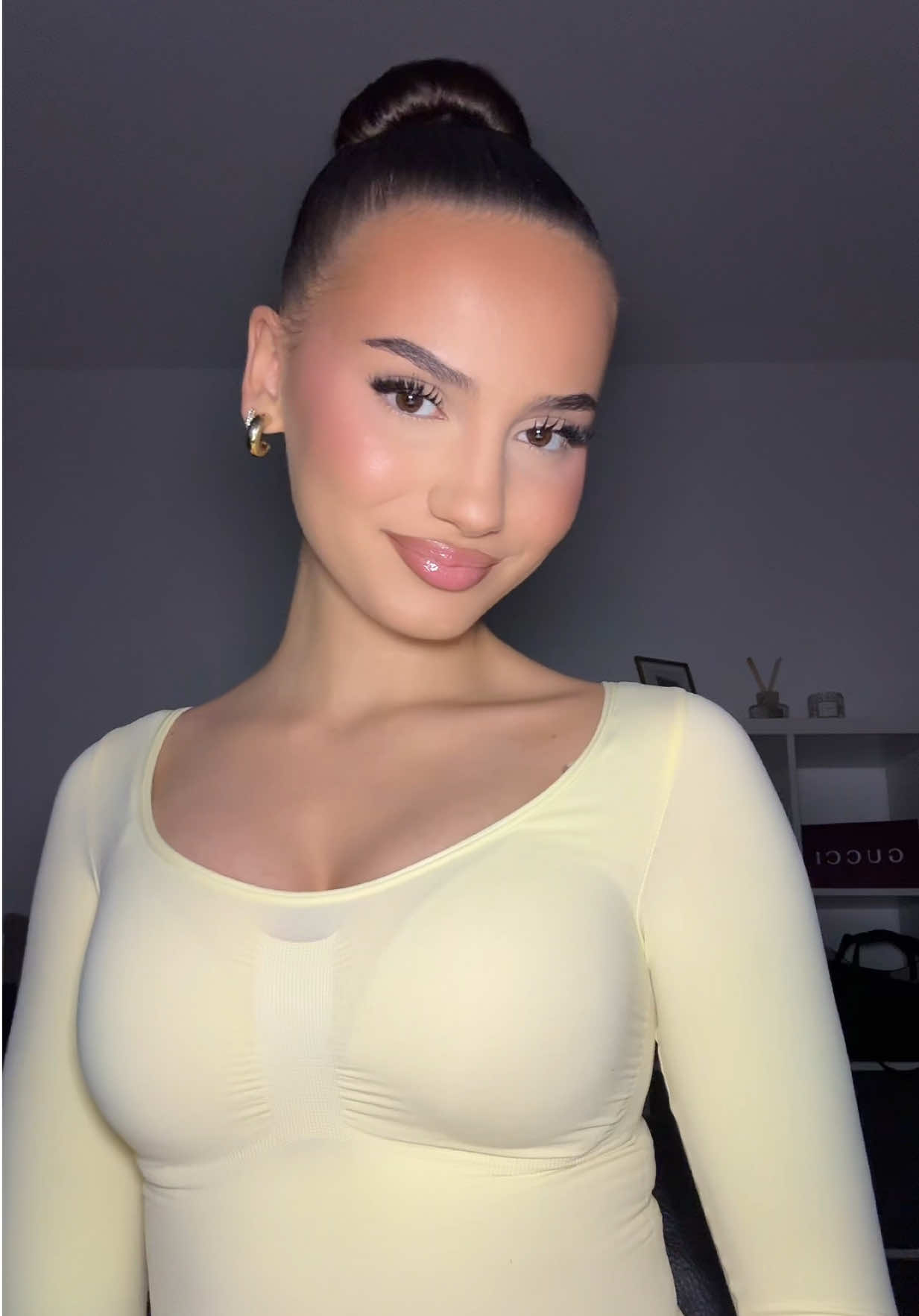 @𝖠𝗇𝗂𝗌𝖺