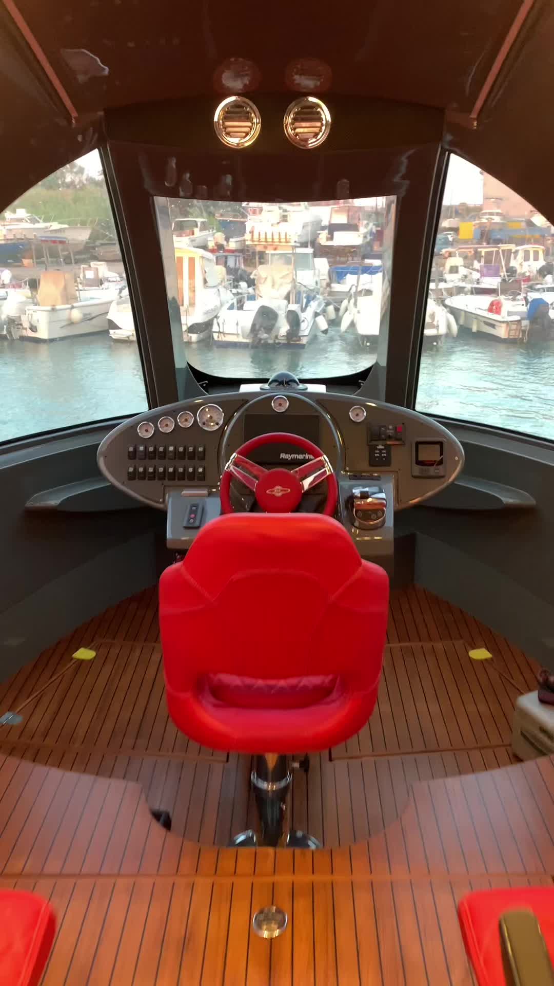 @Jet Capsule