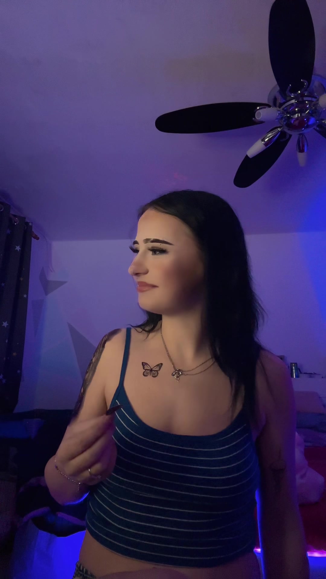 @laura