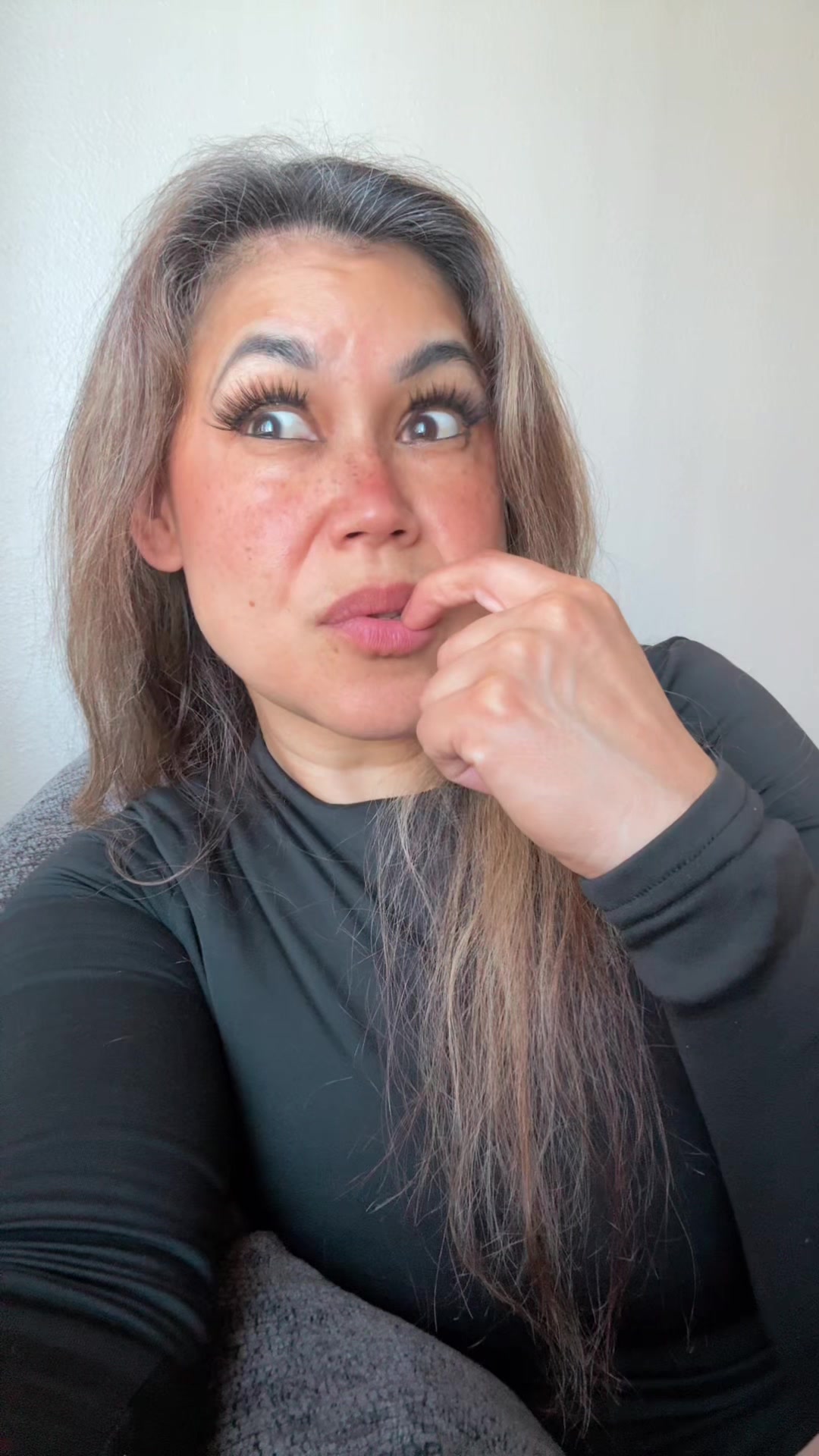 @Blingedbysonia