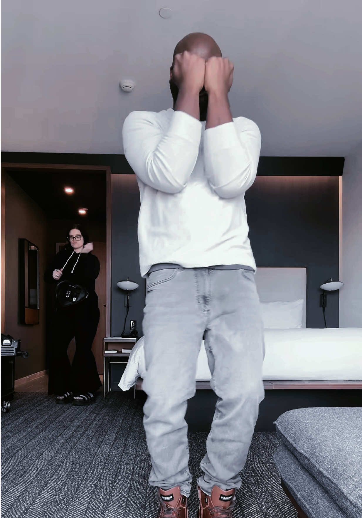 @ChrisPlusSix🖤