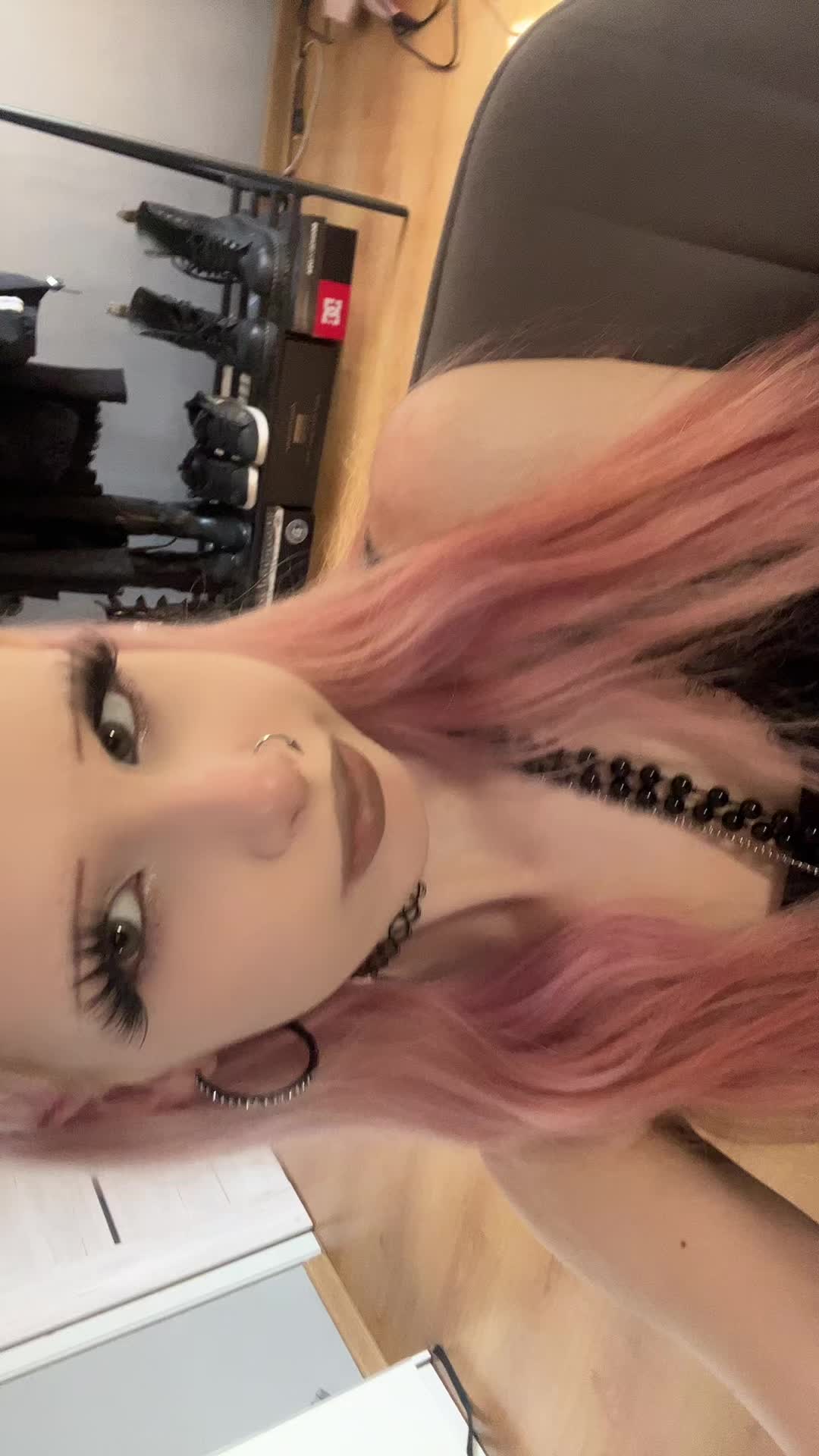 @darkdahlia🦇