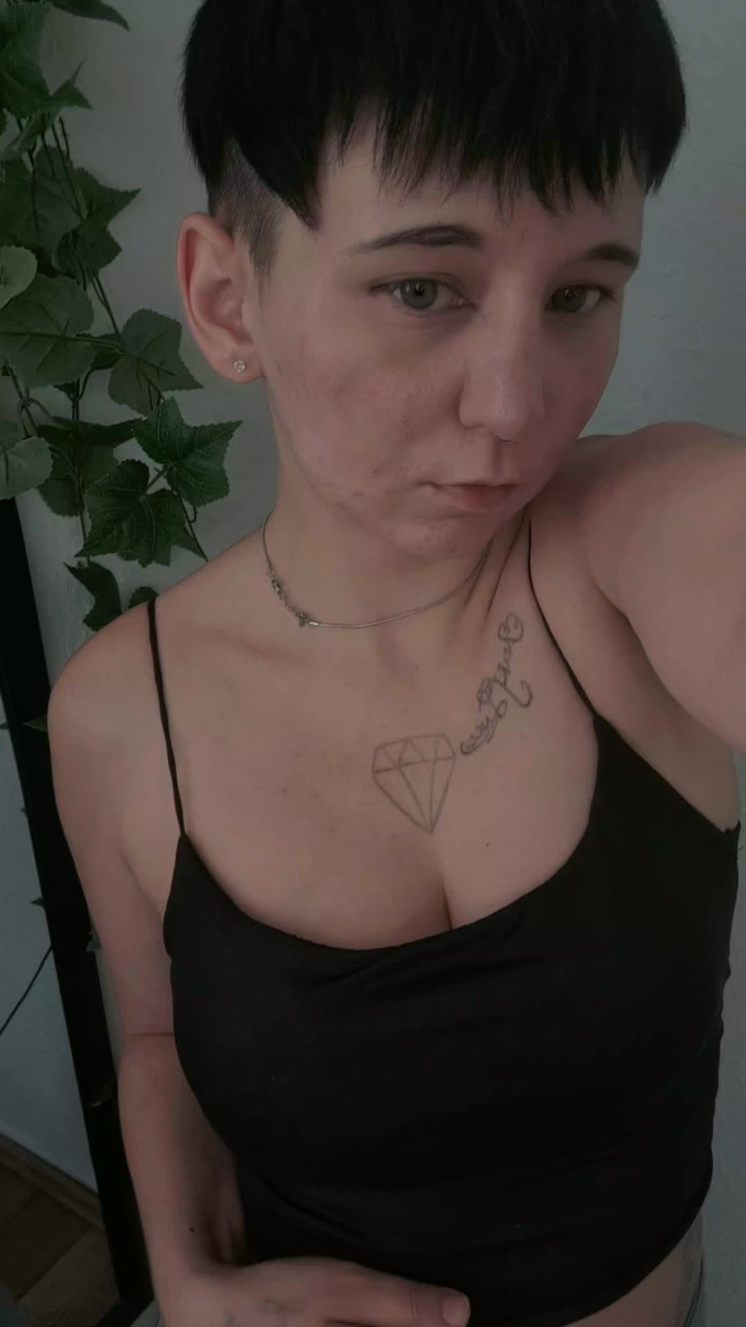 @Nachtfalter🦋