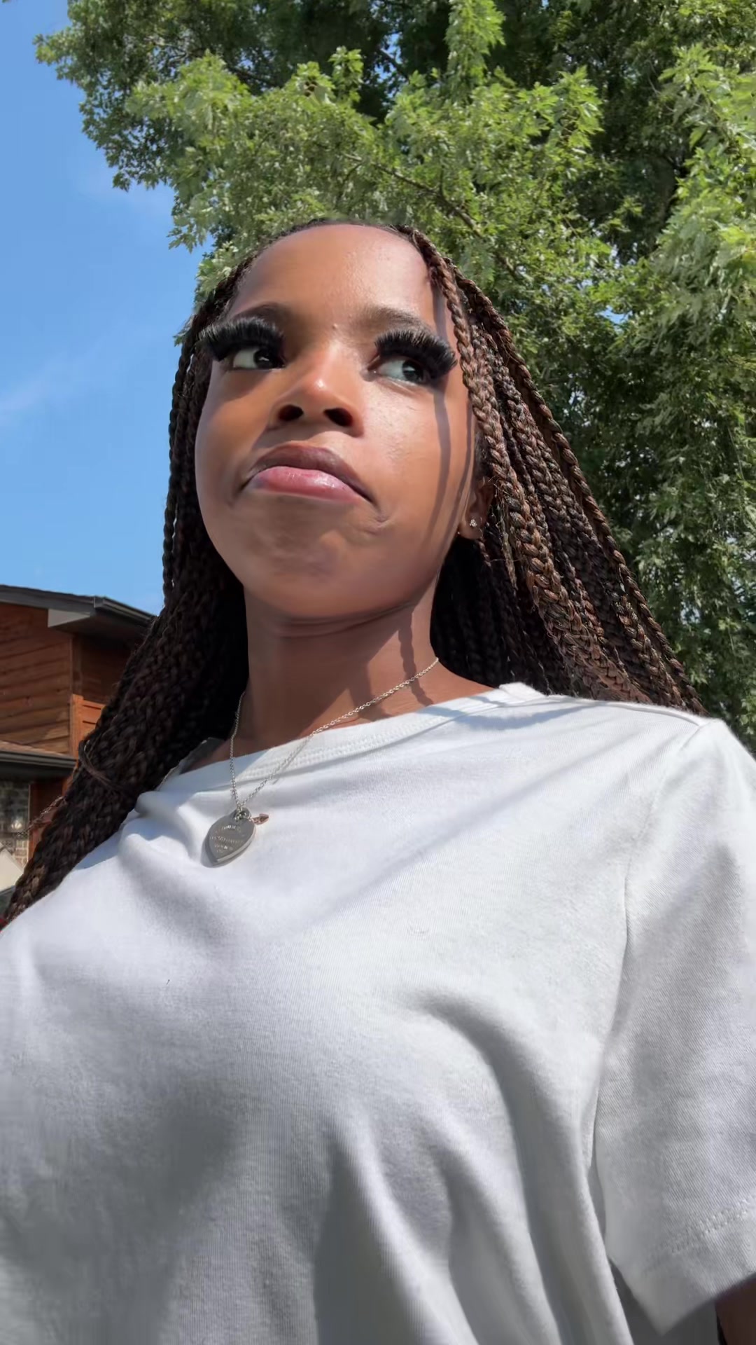 @whoisshe