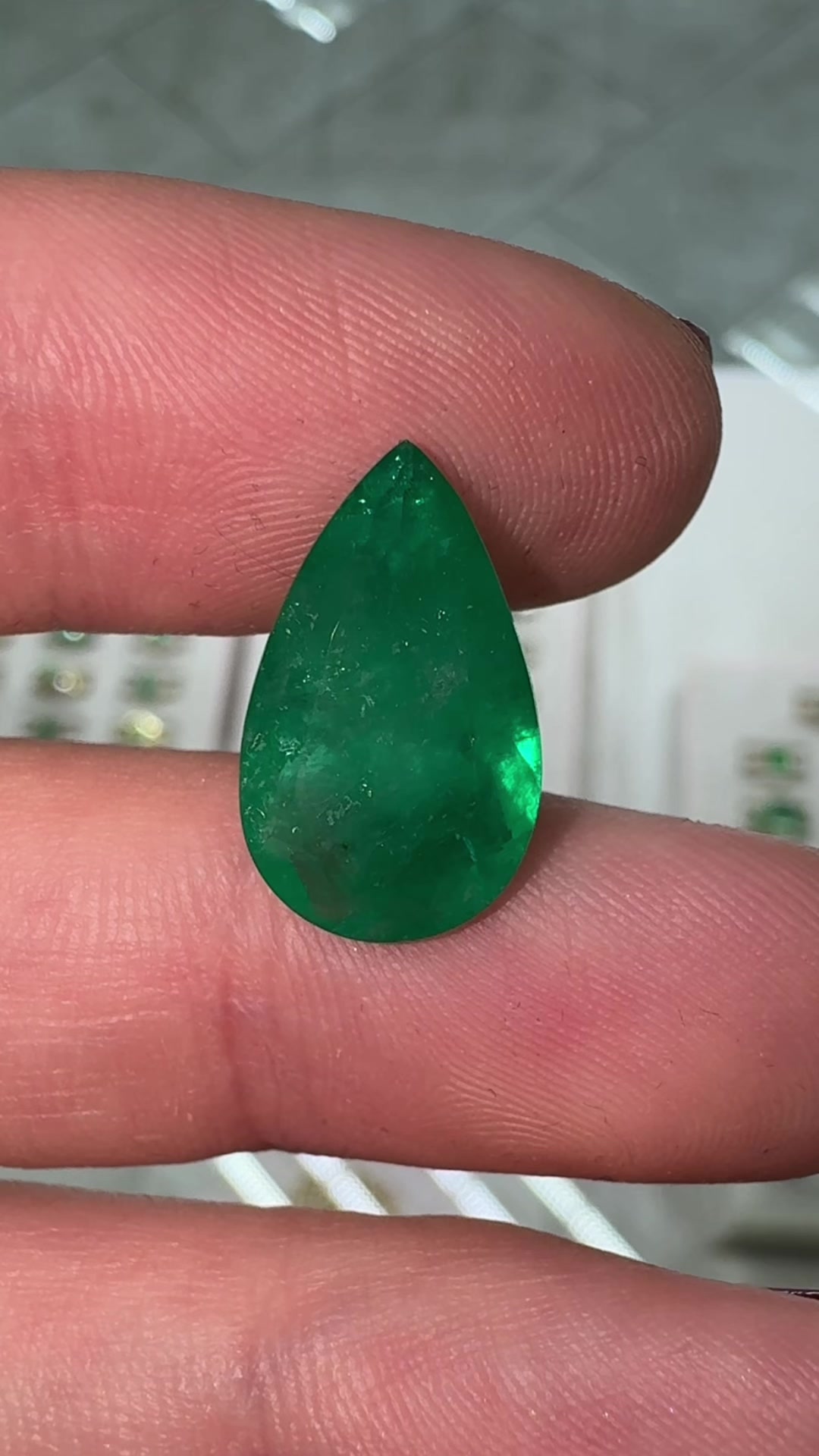 @JR Colombian Emerald