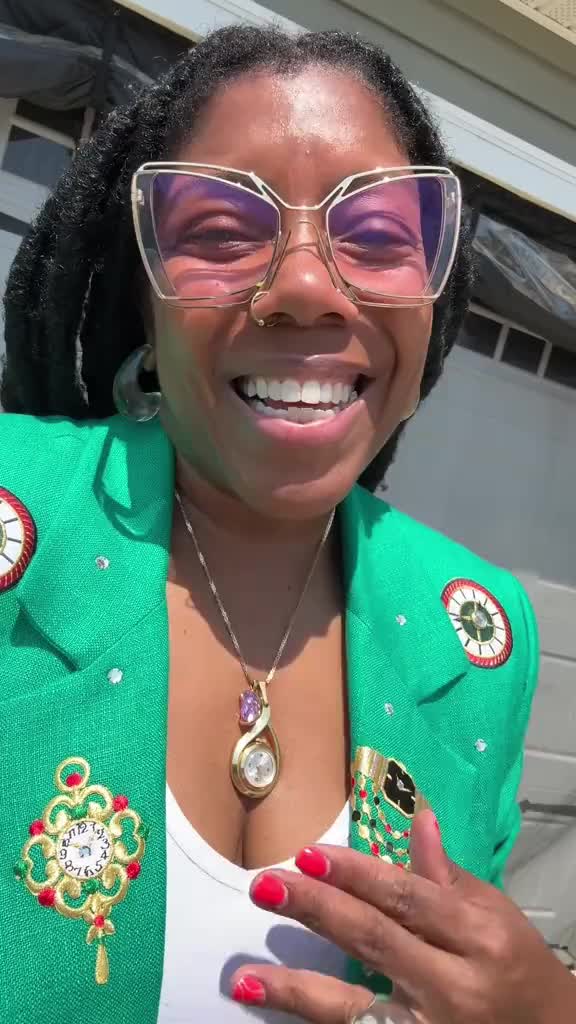@Drapes & Jewels | Pro Thrifter