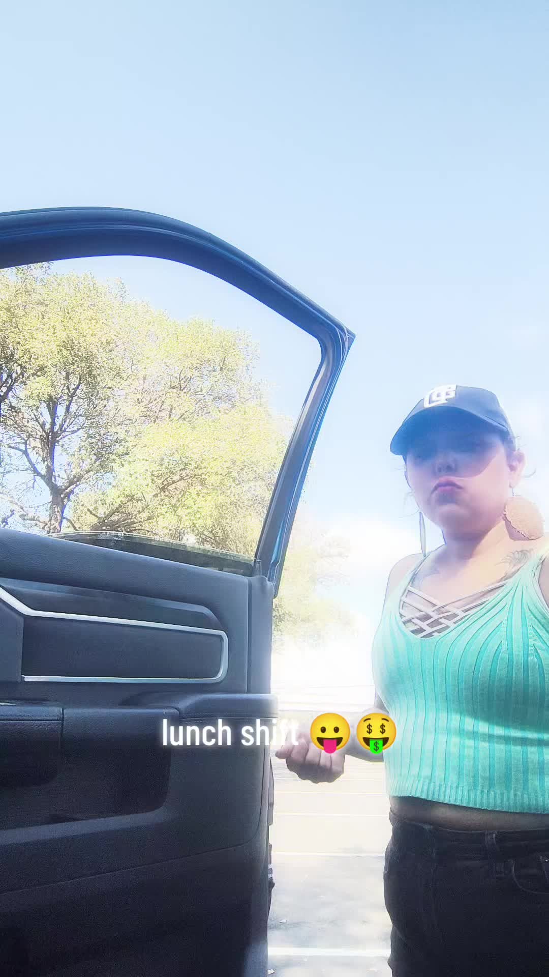 @SandeeBunny