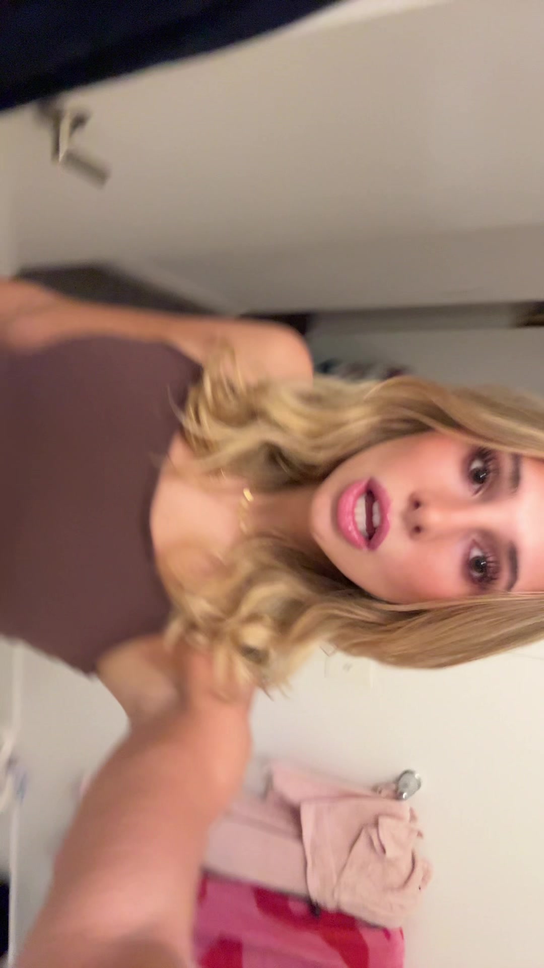 @hi