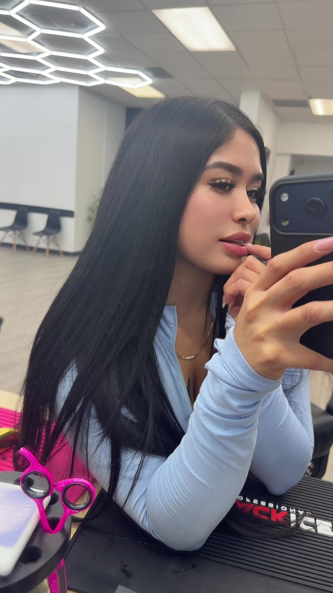 @Honeybarb
