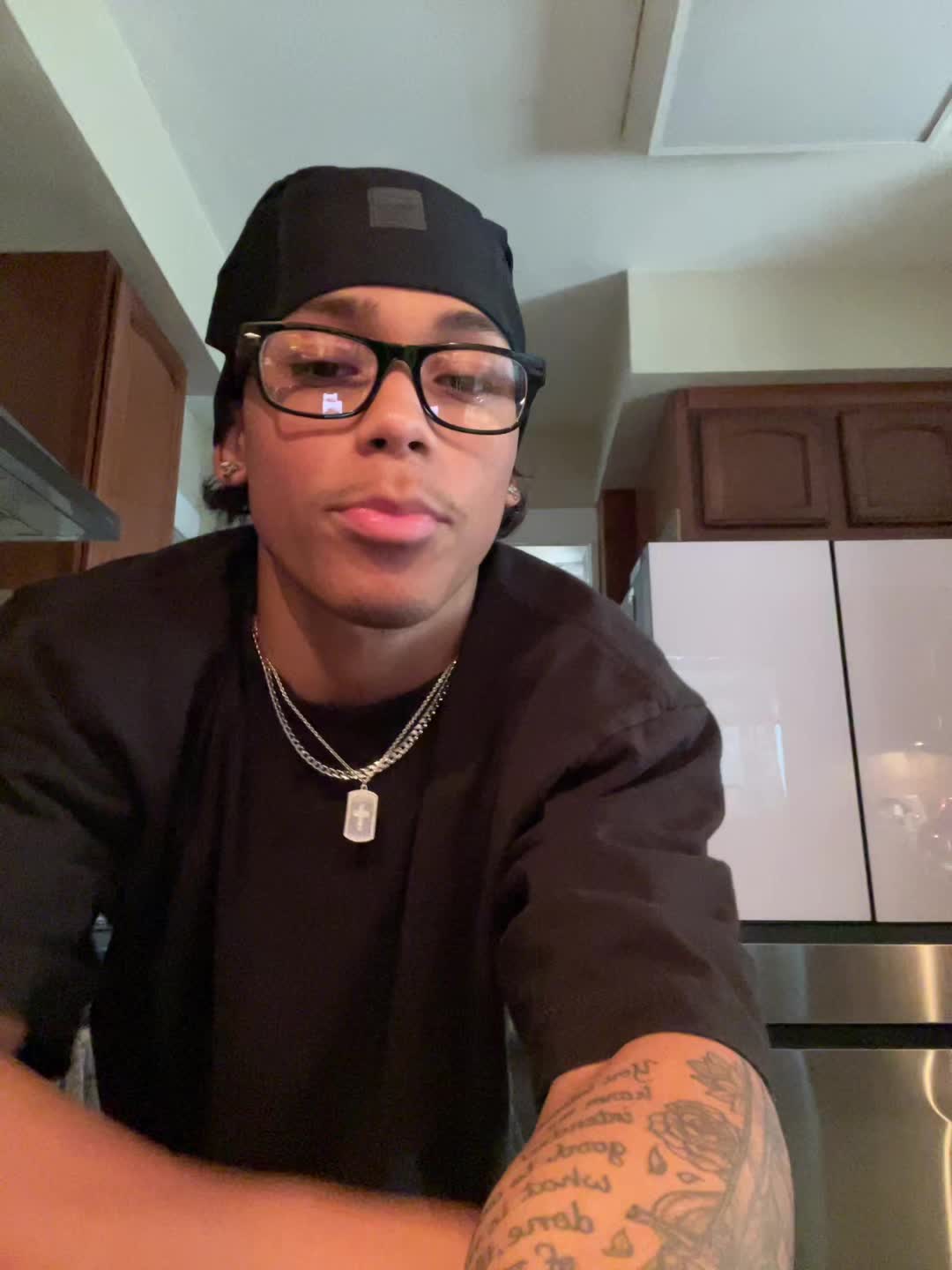 @just_yariel
