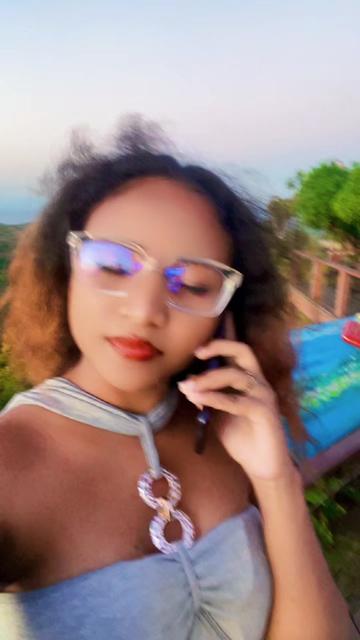 @Sidonie07🇲🇬🇭🇷