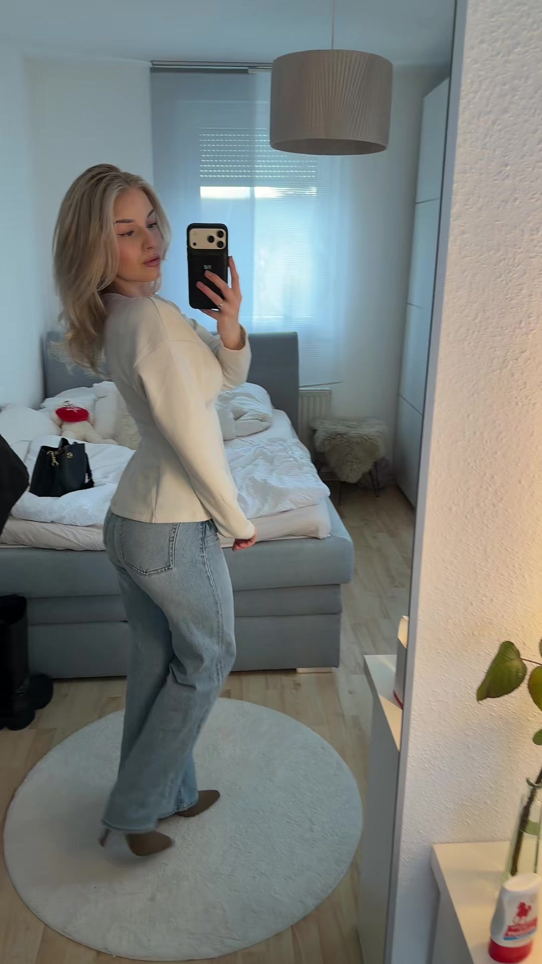 @Nini