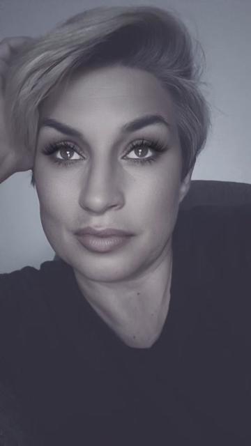 @EyeCandiXoX