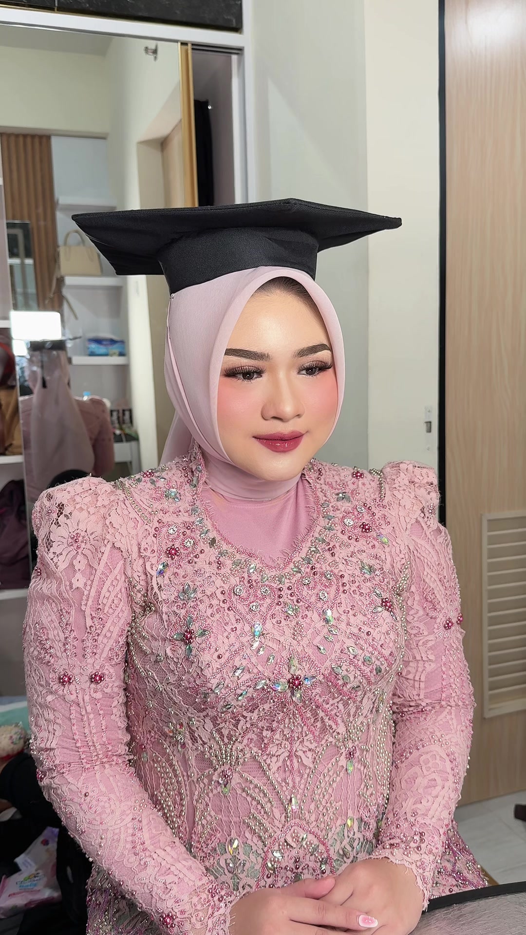 @makeupbyyayaa_
