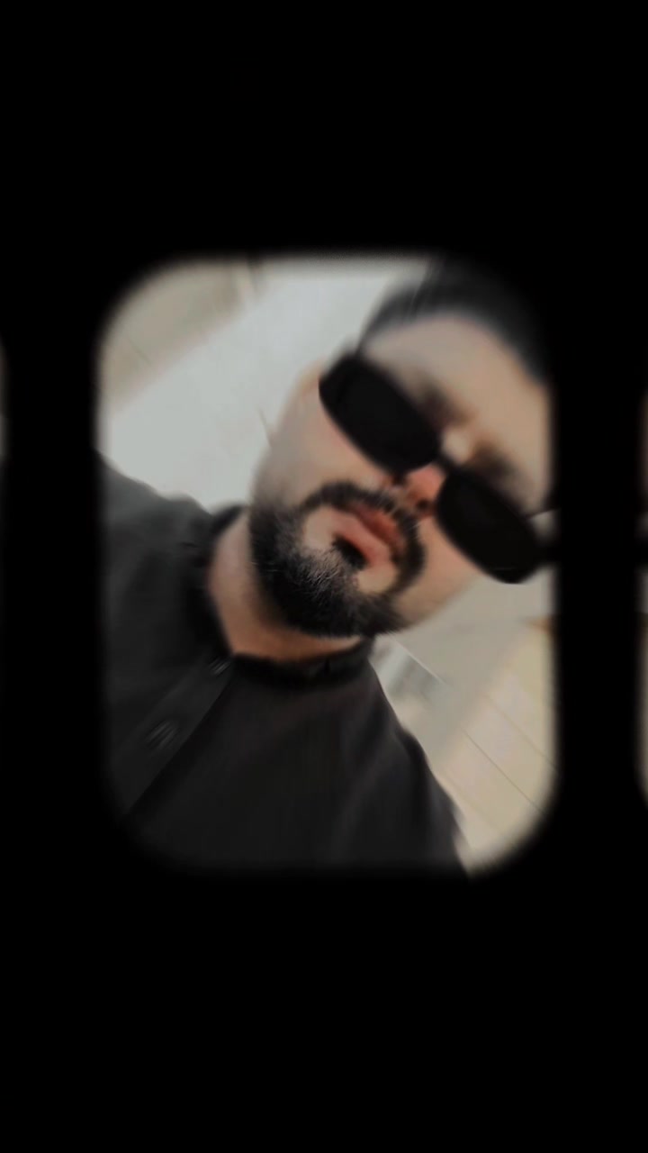 @I'M Happy Life..!🖤