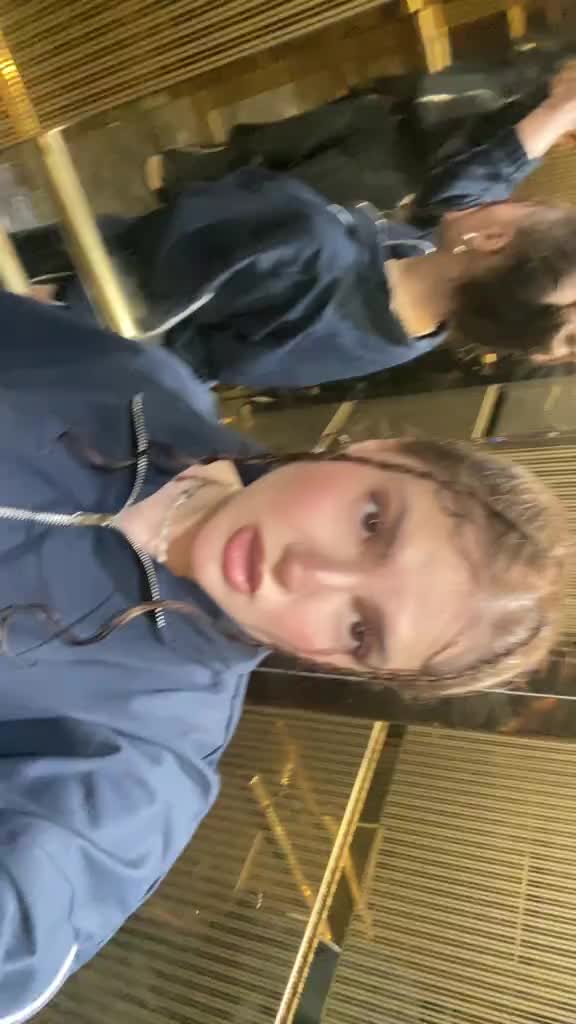 @Rayka