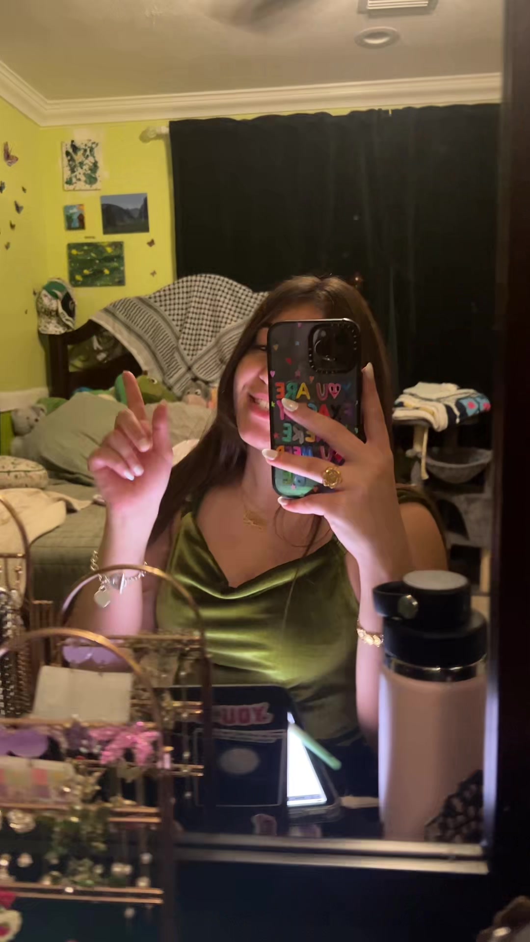 @lovelyliz101