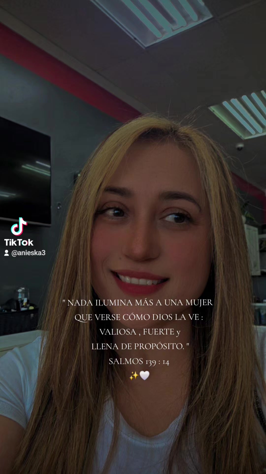 @✨Anieska ✨️👑💎🌸🌹