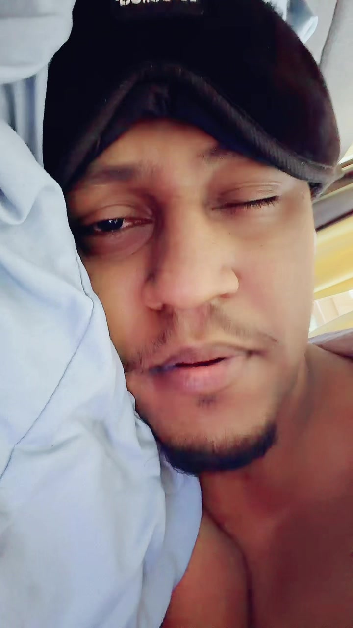 @waሴ